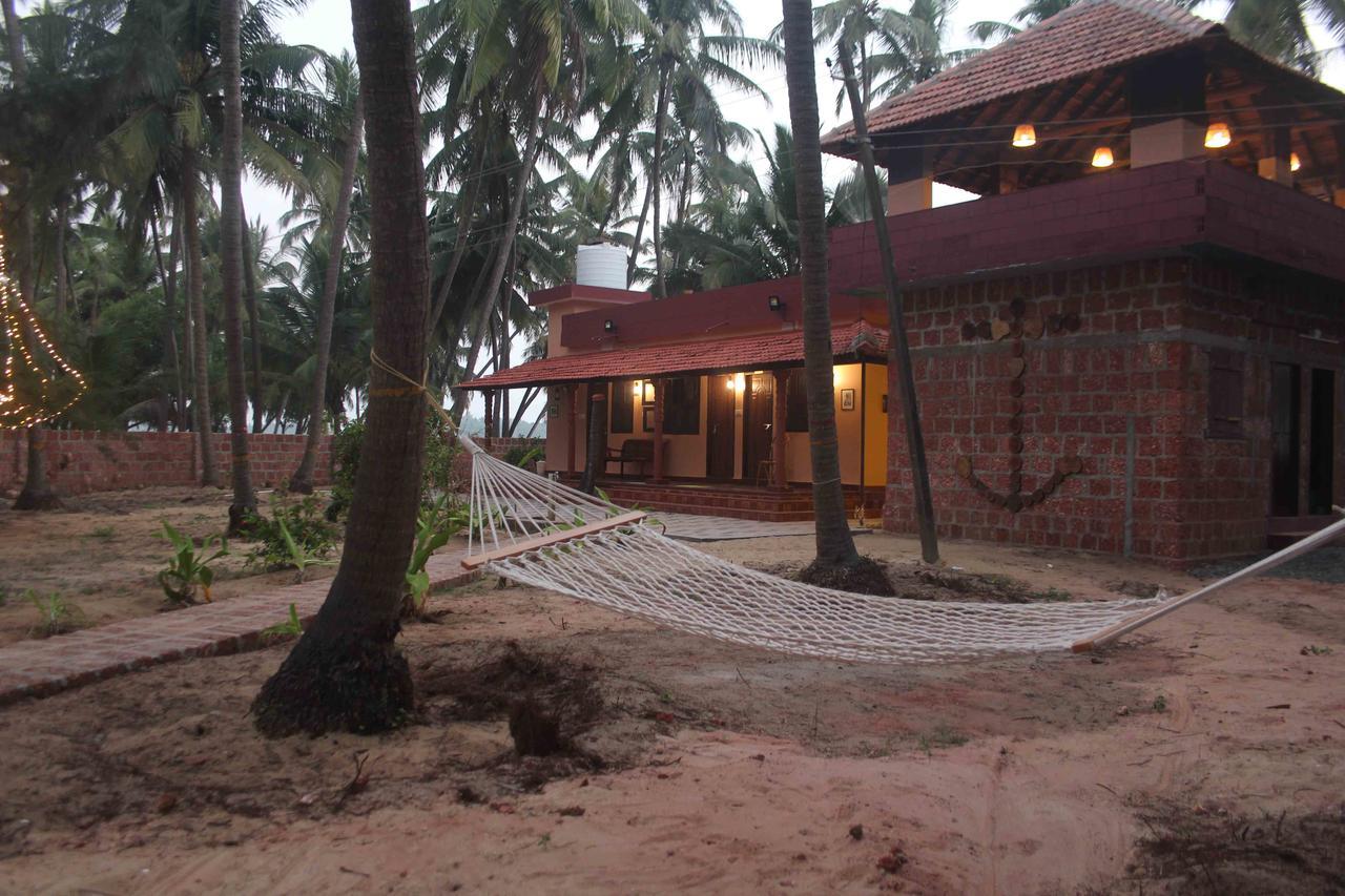 Hotel Vretreat Kokkānisseri Exterior foto